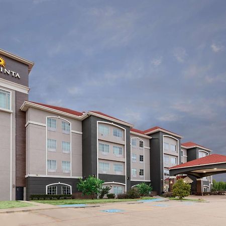 Отель La Quinta By Wyndham Mt. Pleasant Mount Pleasant Экстерьер фото