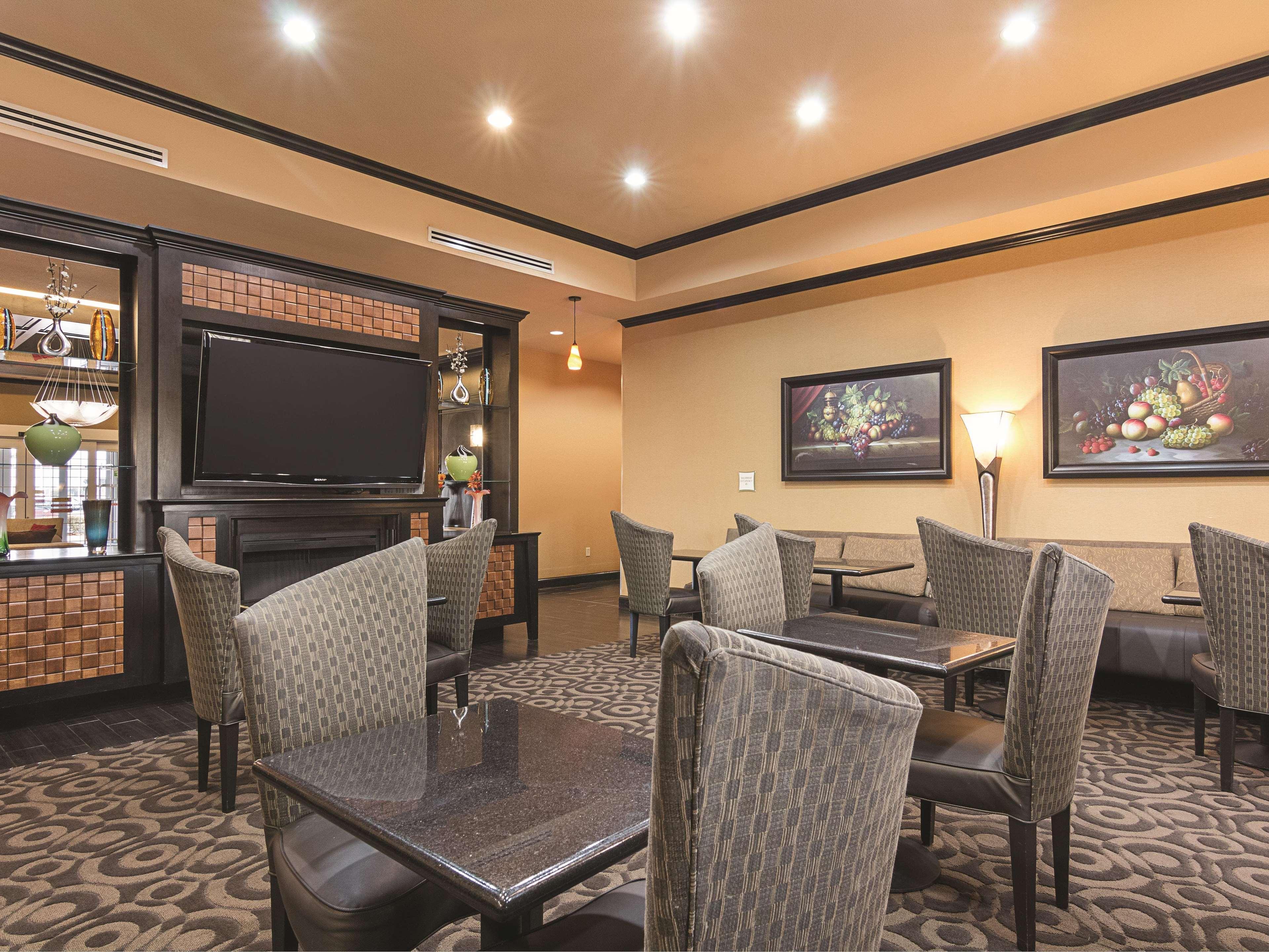 Отель La Quinta By Wyndham Mt. Pleasant Mount Pleasant Экстерьер фото