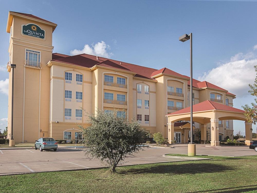 Отель La Quinta By Wyndham Mt. Pleasant Mount Pleasant Экстерьер фото